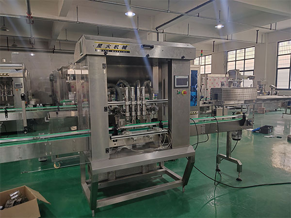 辣椒醬灌裝機(jī)成套設(shè)備圖