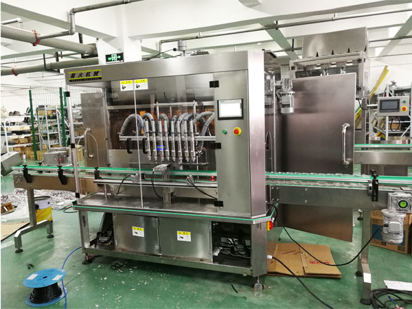 醬料灌裝機-全自動多功能醬料灌裝機設備車間圖