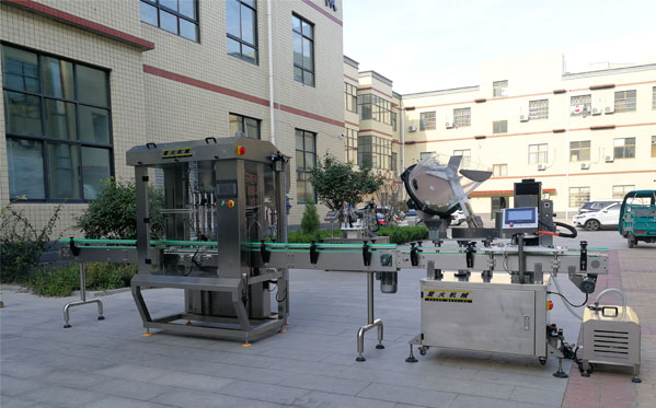 辣椒醬灌裝機設備-全自動辣椒醬灌裝機加工生產線車間圖