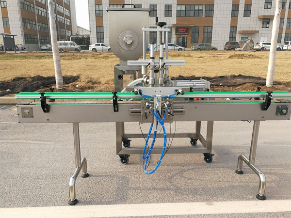 辣椒醬灌裝機(jī)-多功能化辣椒醬灌裝機(jī)生產(chǎn)線設(shè)備車間圖