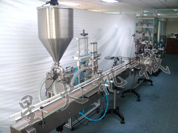 雙頭全自動(dòng)醬料灌裝生產(chǎn)線(xiàn)