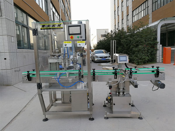 辣椒醬灌裝機-多功能化辣椒醬灌裝機生產(chǎn)線設(shè)備車間圖